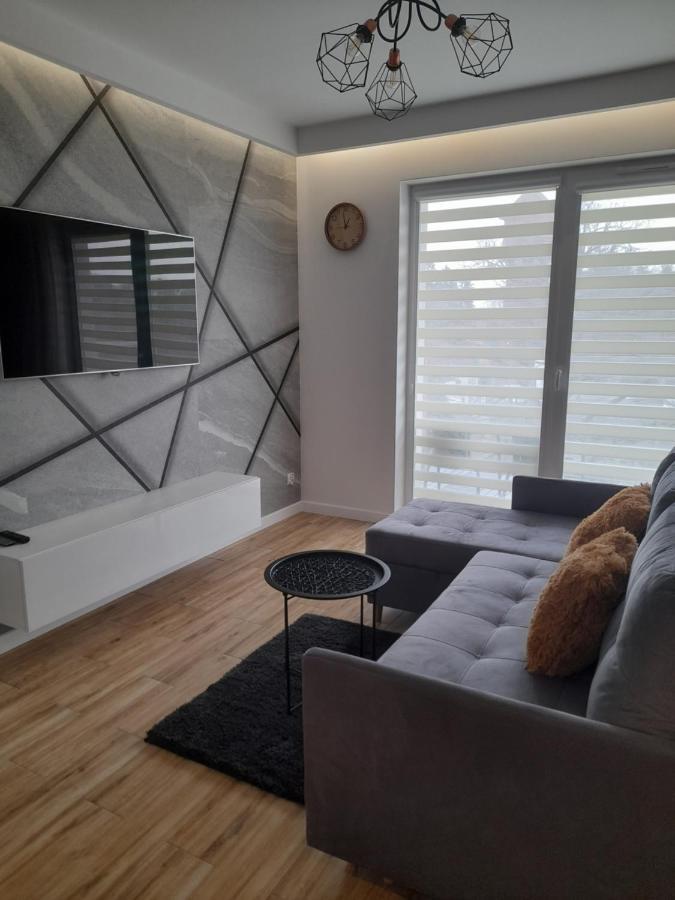 Apartment 2 *