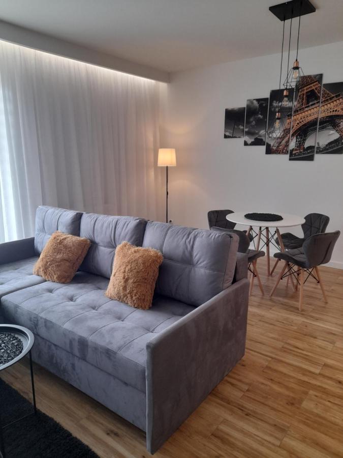 2 Apartment *